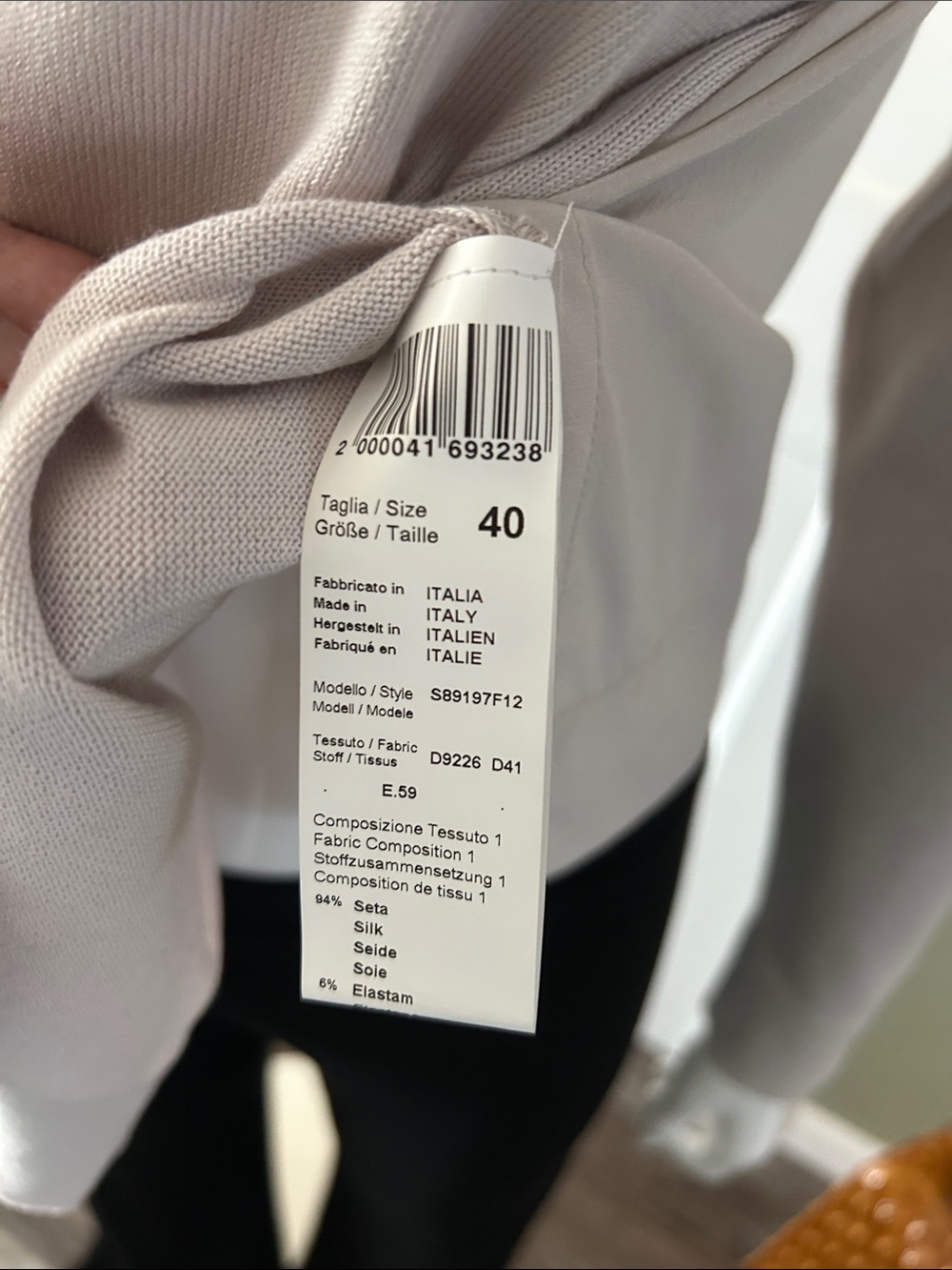 Peserico Silk V-Neck Sweater | Made in Italy | Luxury Mixed Media | Size S - Picture 10 of 12